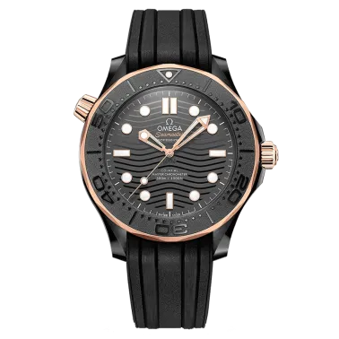 Montre Omega Seamaster Diver 300 Co-Axial Master Chronometer Céramique et Or Sedna cadran noir bracelet caoutchouc noir 43,5 mm 