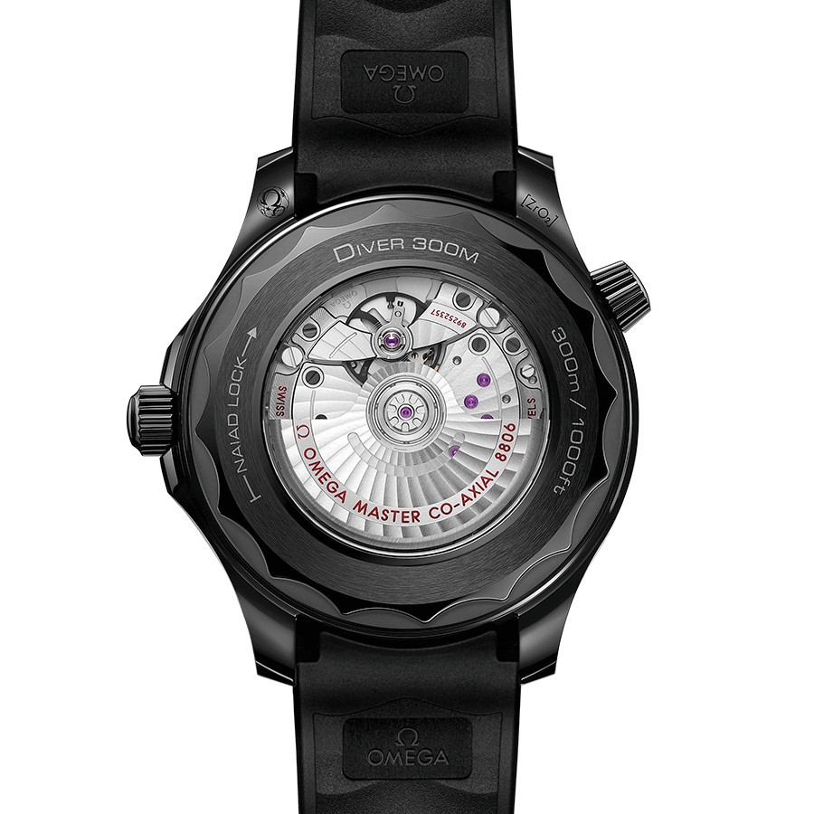 Montre Omega Seamaster Diver 300 Co-Axial Master Chronometer Céramique cadran noir bracelet caoutchouc noir 43,5 mm 210.92.44.20