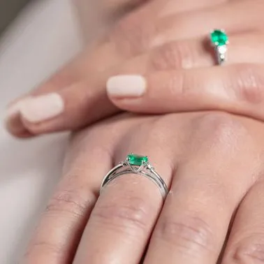 Bague Lepage Juliette en or blanc émeraude et diamants