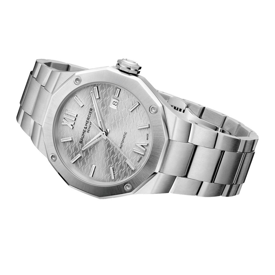 Watch Baume et Mercier Riviera automatic white dial steel bracelet 42 mm 10622