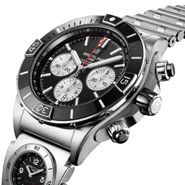 Montre Breitling Super Chronomat B01 UTC automatique cadran noir bracelet acier 44 mm AB0136251B1A2