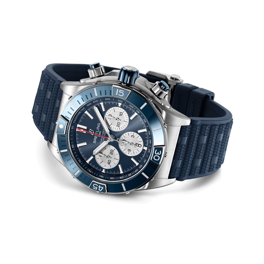 Montre Breitling Super Chronomat B01 automatique cadran bleu bracelet caoutchouc bleu  44 mm AB0136161C1S1