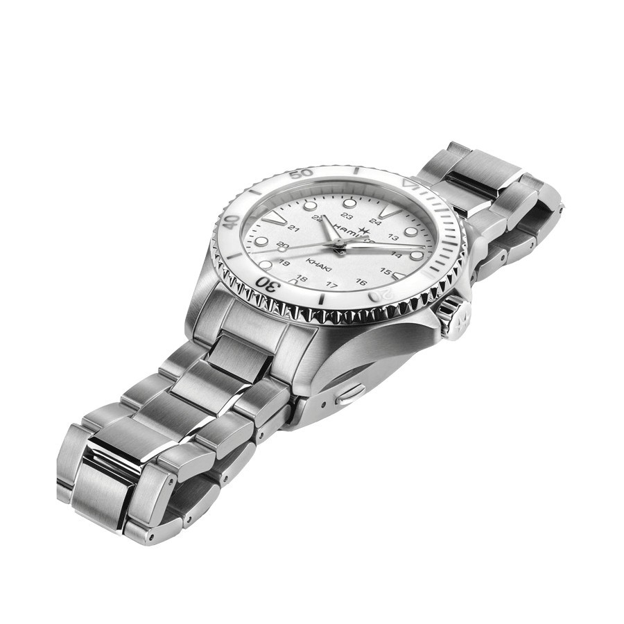 Hamilton Khaki Navy Scuba quartz watch white dial steel bracelet 37 mm H82221110