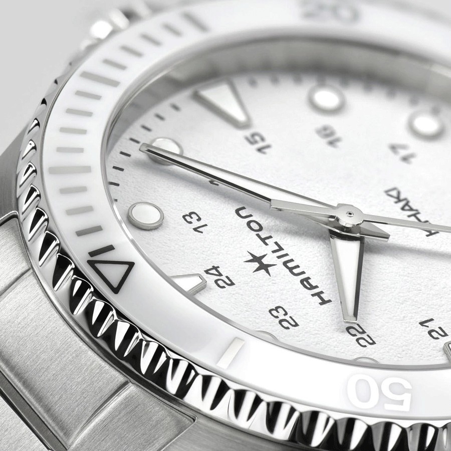 Hamilton Khaki Navy Scuba quartz watch white dial steel bracelet 37 mm H82221110