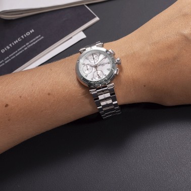 Michel Herbelin Newport Chronograph quartz watch mother-of-pearl dial stainless steel bracelet 35 mm