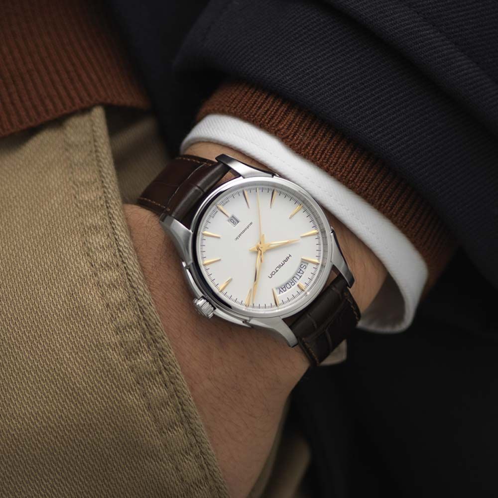 Montre Hamilton Jazzmaster Day Date cadran blanc bracelet cuir façon croco 40 mm