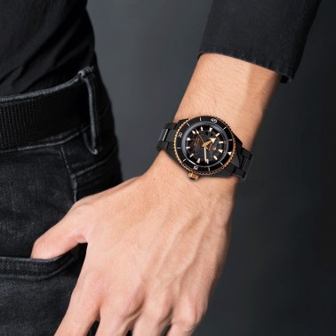 Montre Rado Captain Cook High Tech Ceramic PVD automatique cadran noir bracelet céramique noire 43 mm R32127162