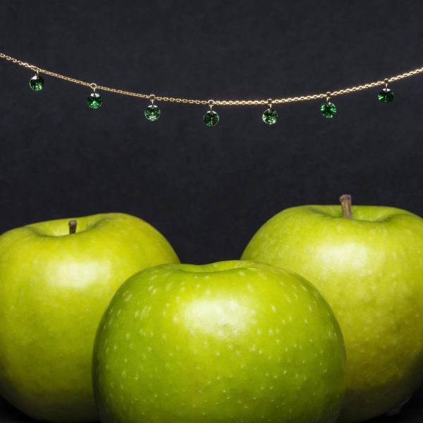 Collier La Brune et La Blonde Confetti Vert en or jaune et tsavorites 0,90 carat
