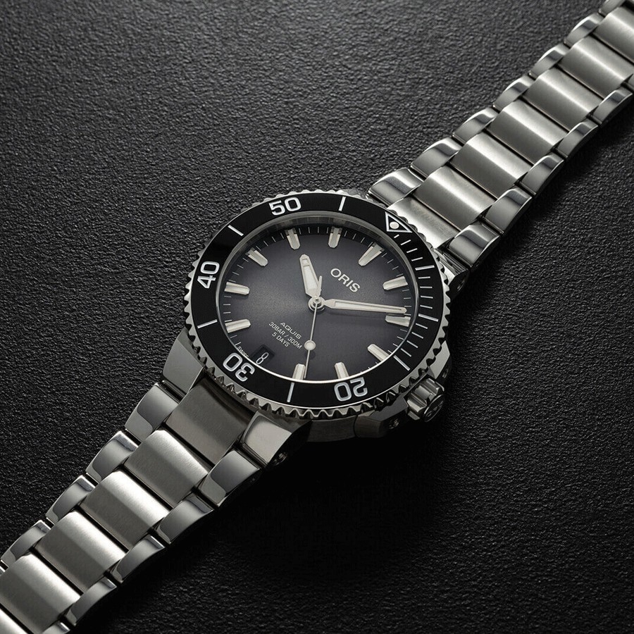 Montre Oris Aquis Date Calibre 400 automatique cadran noir bracelet acier 41,5 mm 01 400 7769 4154-07 8 22 09PEB