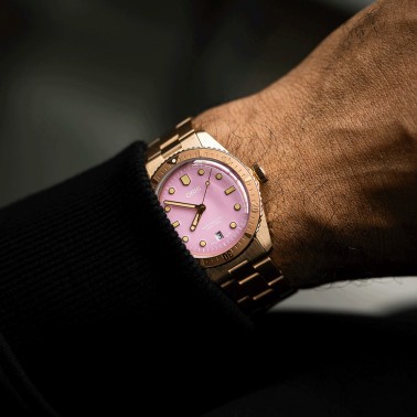 Montre Oris Divers Sixty-Five Bronze automatique cadran rose bracelet bronze 38 mm 01 733 7771 3158-07 8 19 15