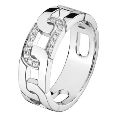 So Shocking Enchaîne-Moi ring in white gold and diamond-paved buckle