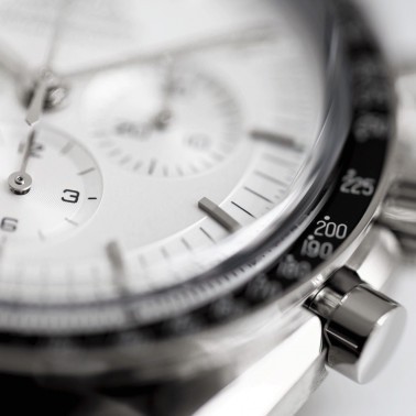Omega Speedmaster Moonwatch Professional Chronograph Co-Axial Master Chronometer Canopus gold leather strap 42 mm