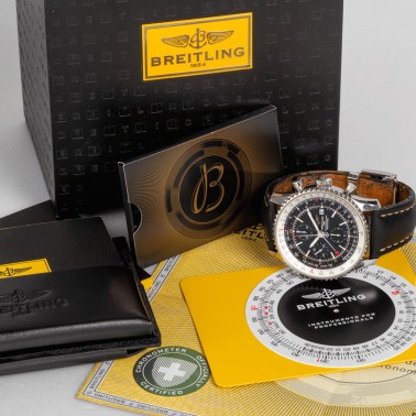 Montre Breitling Navitimer 1884 auto chrono cadran noir bracelet cuir noir