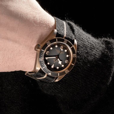 Tudor Black Bay Bronze automatic watch grey dial fabric strap 43 mm M79250BA-0002