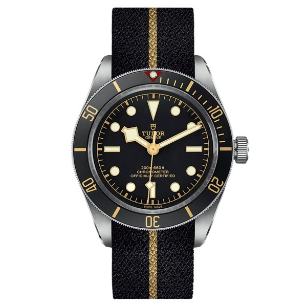 Montre Tudor Black Bay Fifty-Eight automatique cadran noir bracelet tissu noir et beige 39 mm M79030N-0003