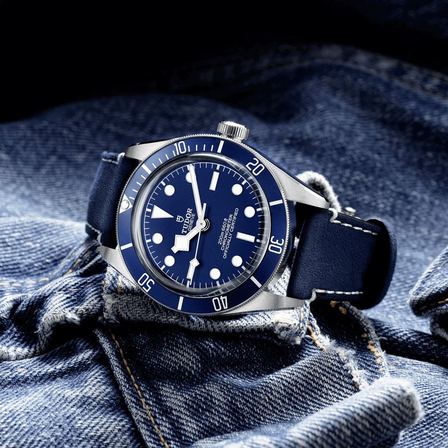Montre Tudor Black Bay Fifty-Eight automatique cadran bleu bracelet cuir bleu 39 mm M79030B-0002