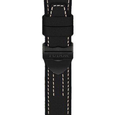 Montre Tudor Black Bay Ceramic automatique cadran noir bracelet cuir et caoutchouc noir 41 mm M79210CNU-0001