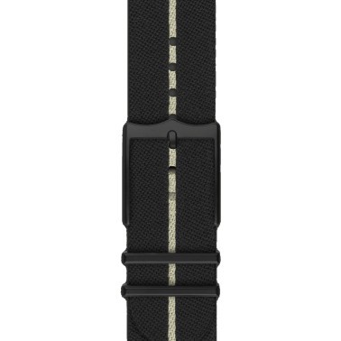 Montre Tudor Black Bay Ceramic automatique cadran noir bracelet cuir et caoutchouc noir 41 mm M79210CNU-0001