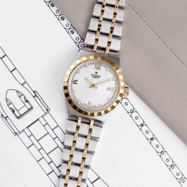 Tudor Royal automatic watch diamond markers yellow gold bezel white mother-of-pearl dial steel and yellow gold bracelet 28 mm M2