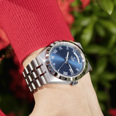 Tudor Royal automatic watch with Roman numerals blue sunray dial steel bracelet 41 mm M28600-0005