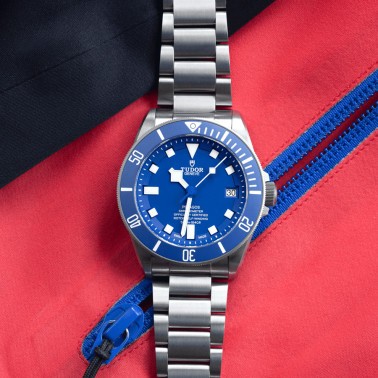 Montre Tudor Pelagos automatique version droitier cadran bleu bracelet titane 42 mm M25600TB-0001