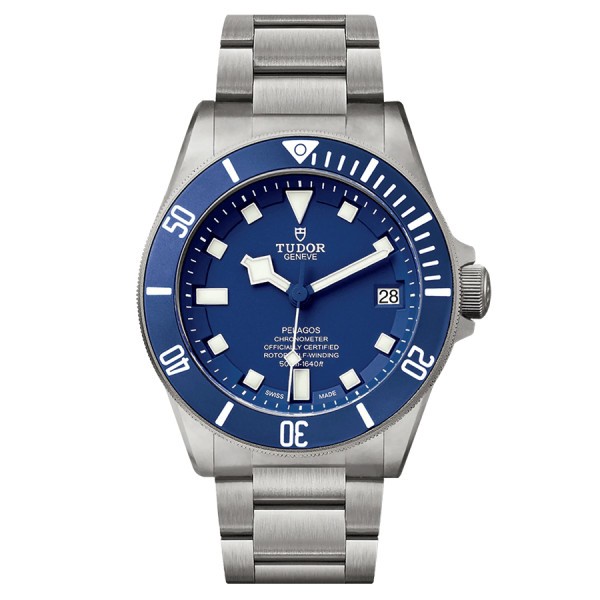 Montre Tudor Pelagos automatique version droitier cadran bleu bracelet titane 42 mm M25600TB-0001