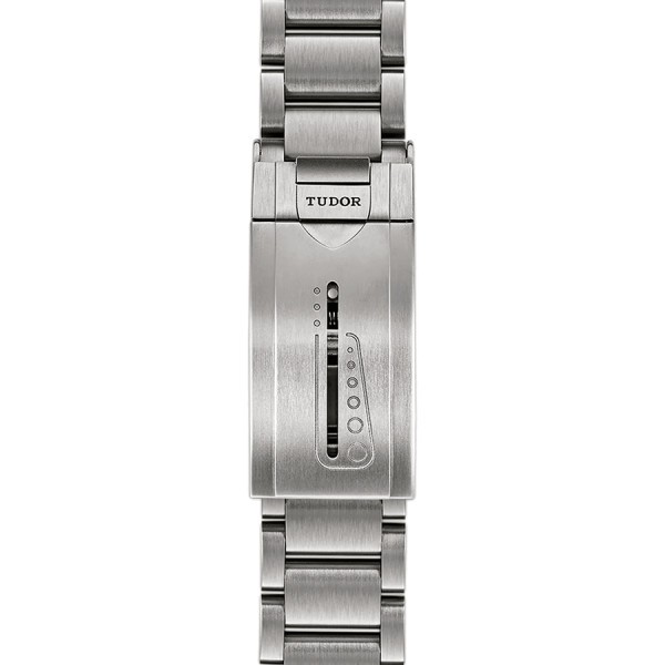 Tudor Pelagos automatic watch right-hand version black dial titanium bracelet 42 mm M25600TN-0001