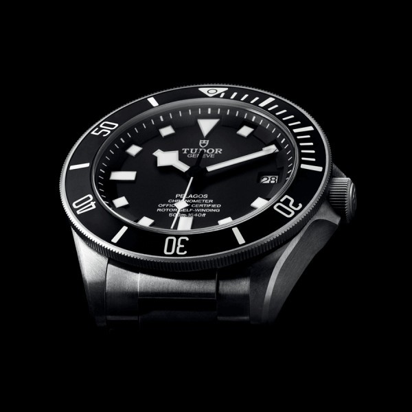 Montre Tudor Pelagos automatique version droitier cadran noir bracelet titane 42 mm M25600TN-0001