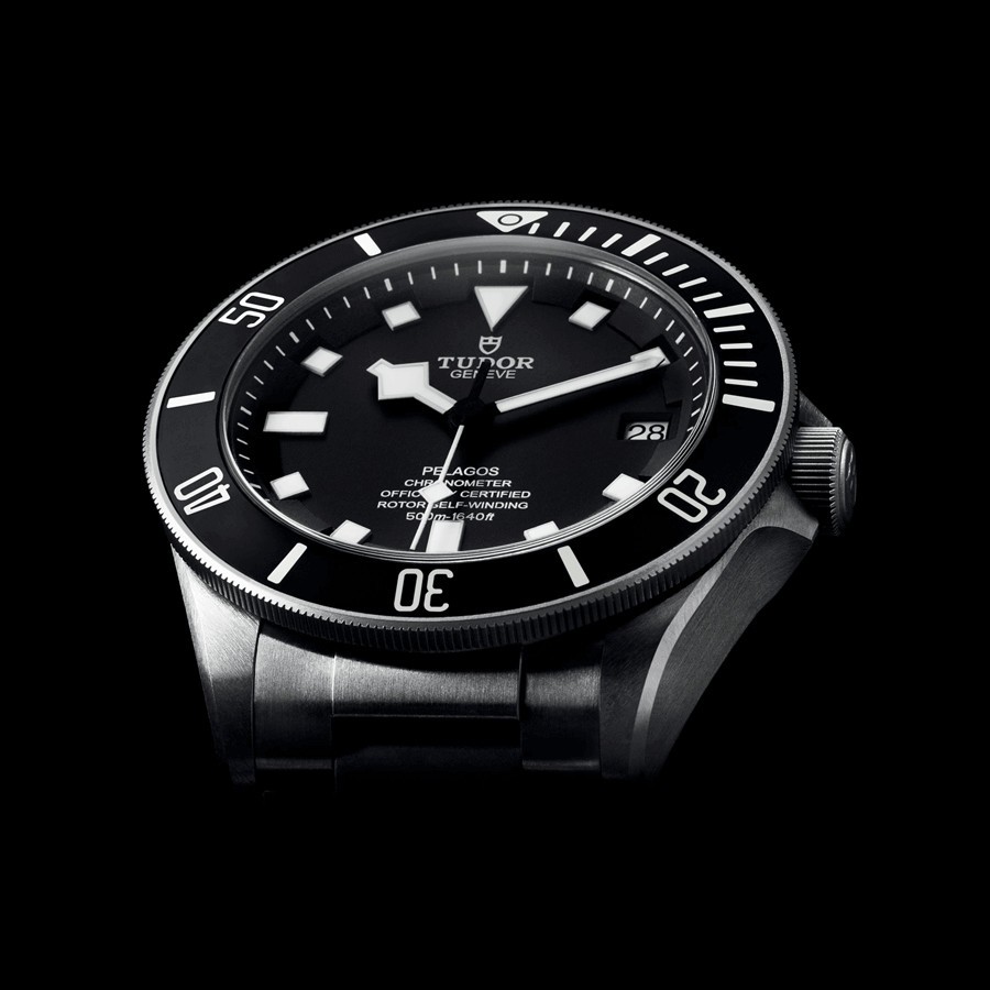 Montre Tudor Pelagos automatique version droitier cadran noir bracelet titane 42 mm M25600TN-0001