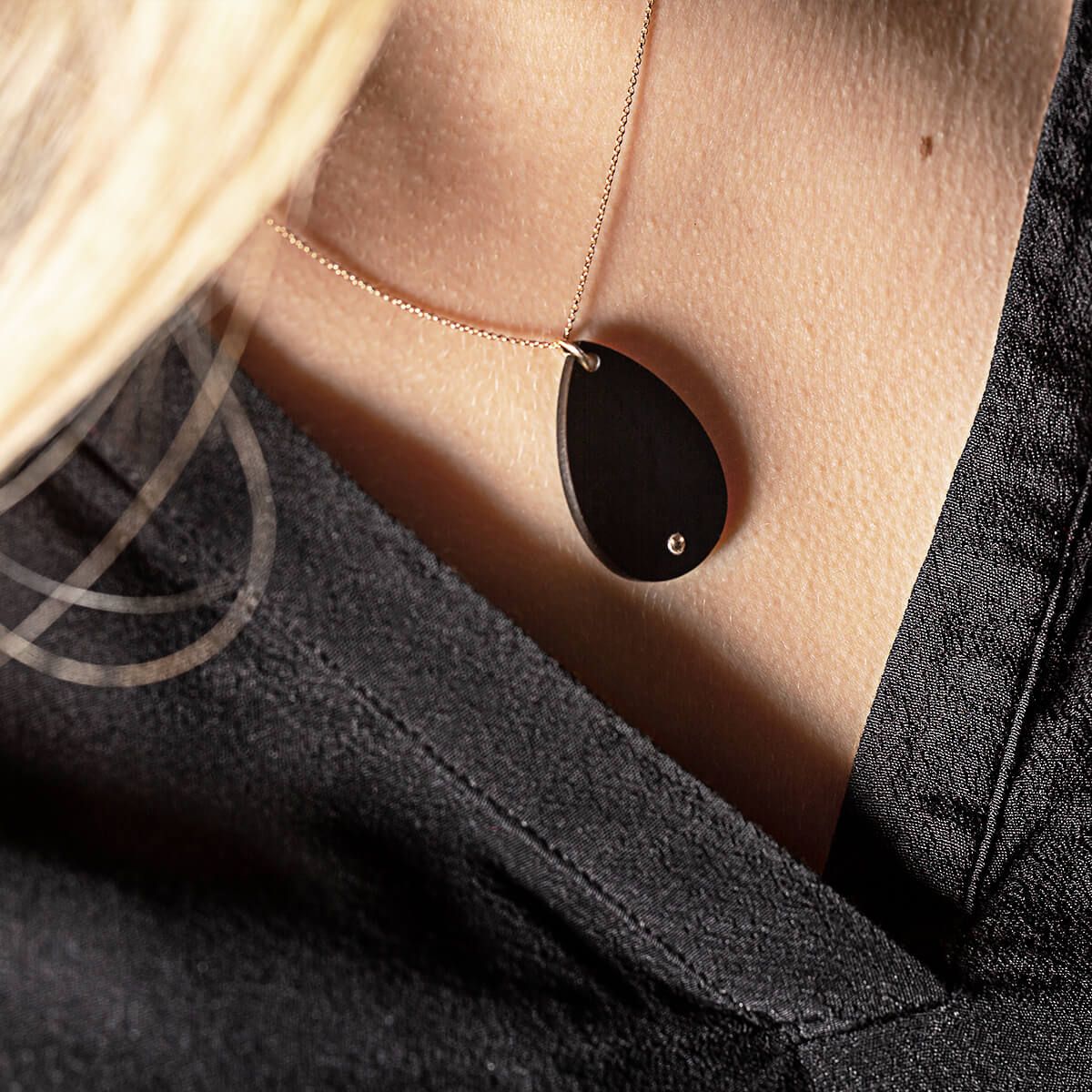 Collier  Lepage x Ginette NY Bliss en or rose et onyx BLIO2