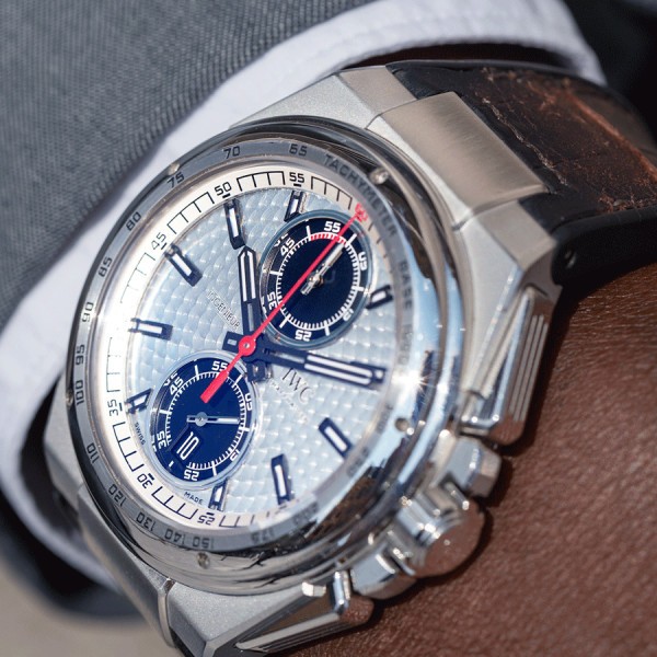 Montre IWC Ingenieur automatique cadran blanc bracelet cuir noir 45 mm