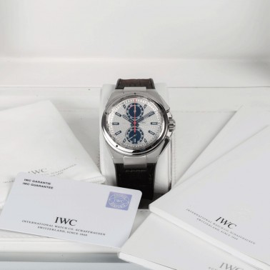 Montre IWC Ingenieur automatique cadran blanc bracelet cuir noir 45 mm