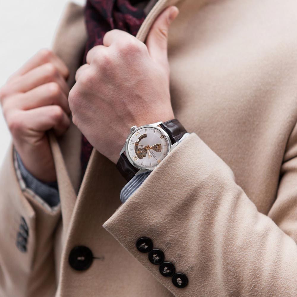 Montre Hamilton Jazzmaster Open Heart cadran argenté bracelet cuir marron 42 mm H32705551