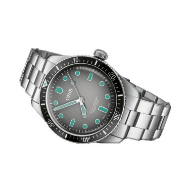 Montre Oris Divers Sixty-Five automatique cadran gris bracelet acier 40 mm