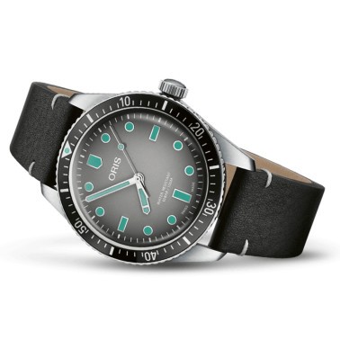 Montre Oris Divers Sixty-Five automatique cadran gris bracelet cuir noir 40 mm