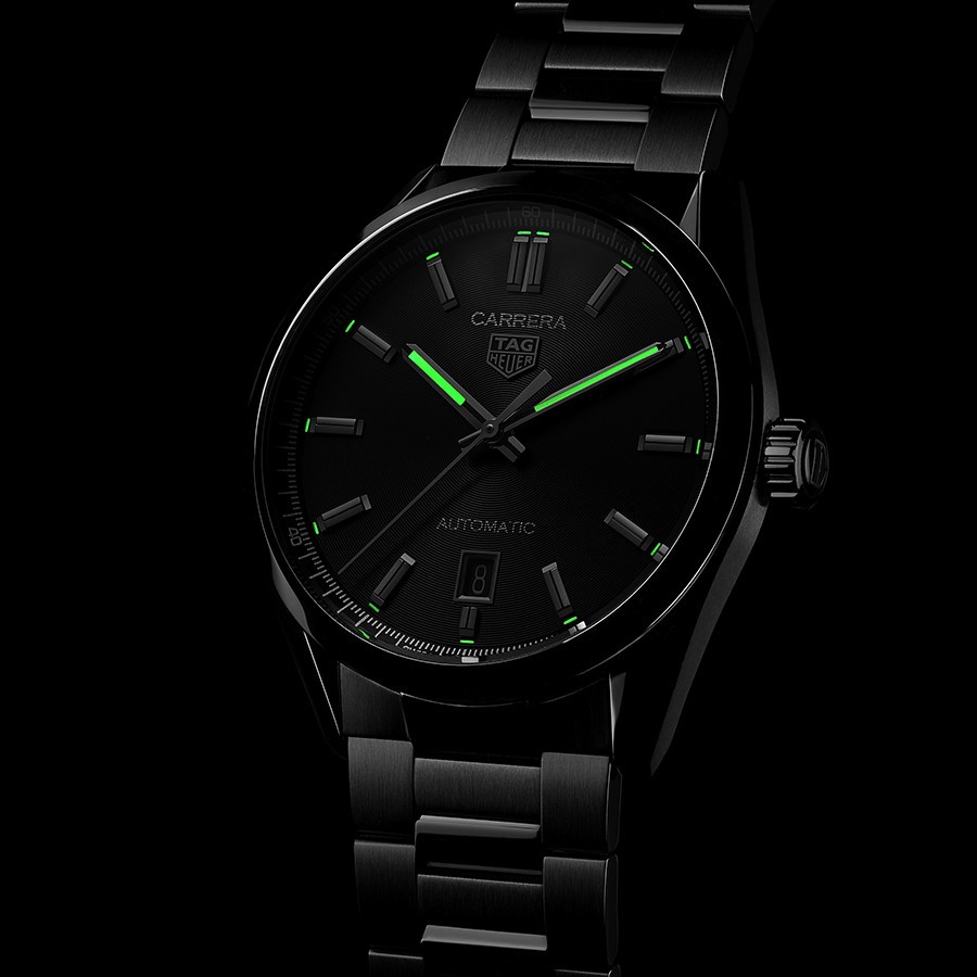 Montre Tag Heuer Carrera Calibre 5 automatique cadran noir bracelet acier 39 mm WBN2110.BA0639