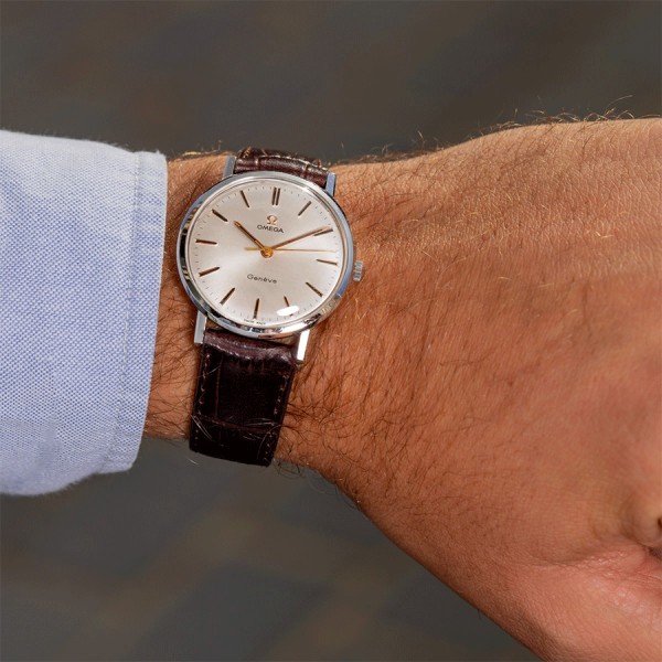 Montre Omega Genève mécanique 34 mm 1965's Ref. 132.019 