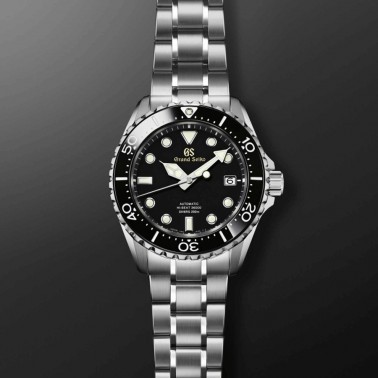 Montre Grand Seiko Sport automatique Hi-Beat 36000 titane cadran noir bracelet acier 44 mm SBGH291G