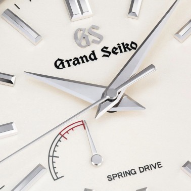 Montre Grand Seiko Elegance Spring Drive cadran crème bracelet cuir noir 40 mm SBGA293G