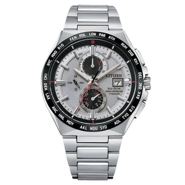 Citizen Radio Controlled Titanium Eco-Drive watch white dial titanium bracelet 43,5 mm