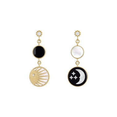 Boucles d'oreilles Dior Rose des Vents et Rose Céleste en or jaune, diamants, nacre et onyx JSAM95013_0000