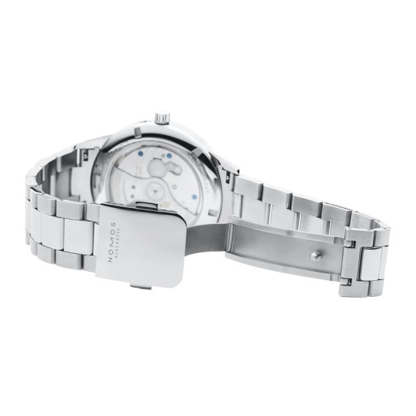 Montre Nomos Club Sport Neomatik 42 date automatique cadran bleu bracelet acier 42 mm 782