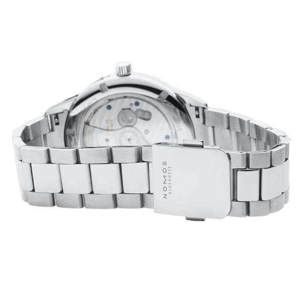Montre Nomos Club Sport Neomatik 42 date automatique cadran bleu bracelet acier 42 mm 782