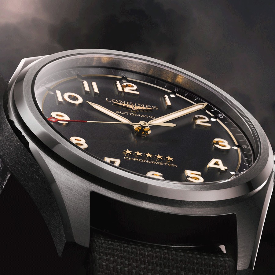 Montre Longines Spirit automatique cadran anthracite bracelet synthétique anthracite 40 mm L3.810.1.53.2
