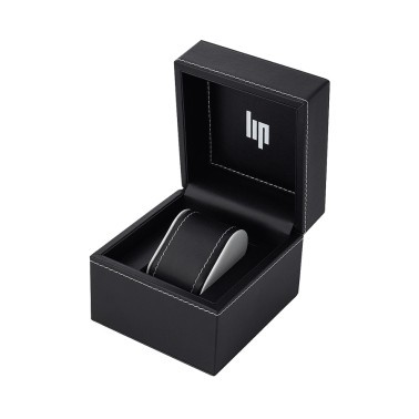 Montre Lip Churchill T24 Petite Seconde quartz cadran argenté bracelet cuir noir 42 x 24 mm 671270