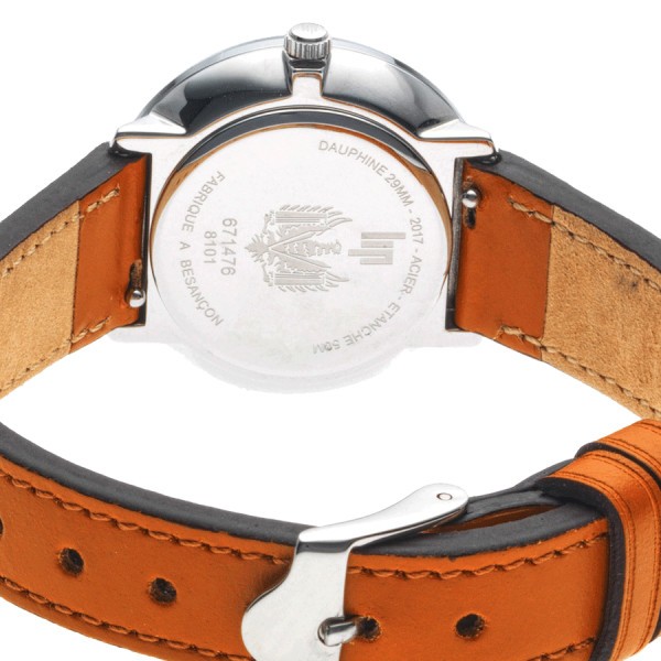 Montre Lip Dauphine quartz cadran argenté bracelet cuir marron 29 mm 671476