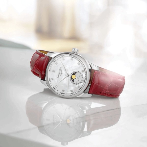 Montre Longines Master Collection automatique cadran nacre blanche bracelet cuir croco rouge 34 mm L2.409.4.87.2