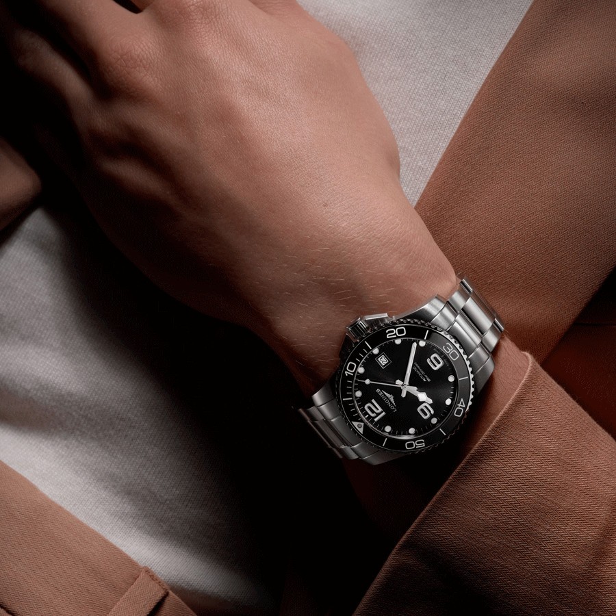 Longines Hydroconquest automatic stainless steel watch with black dial 43 mm