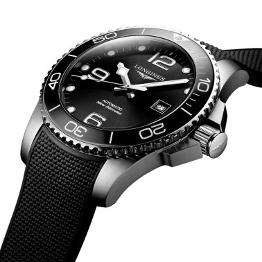 Montre Longines Hydroconquest automatique lunette noire bracelet caoutchouc noir 43 mm L3.782.4.56.9