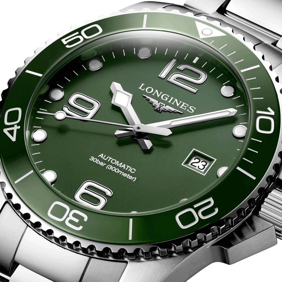 Montre Longines HydroConquest automatique cadran vert bracelet acier 43 mm L3.782.4.06.6